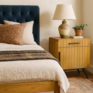 wood night drawer room – הבית של עידה